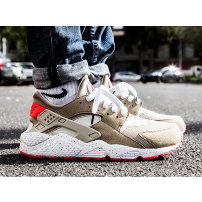 nike huarache light beige