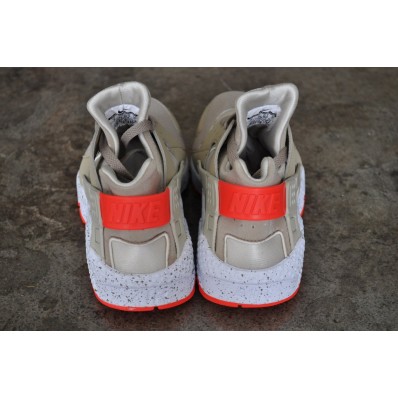 nike air huarache light beige