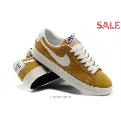 nike blazer jaune