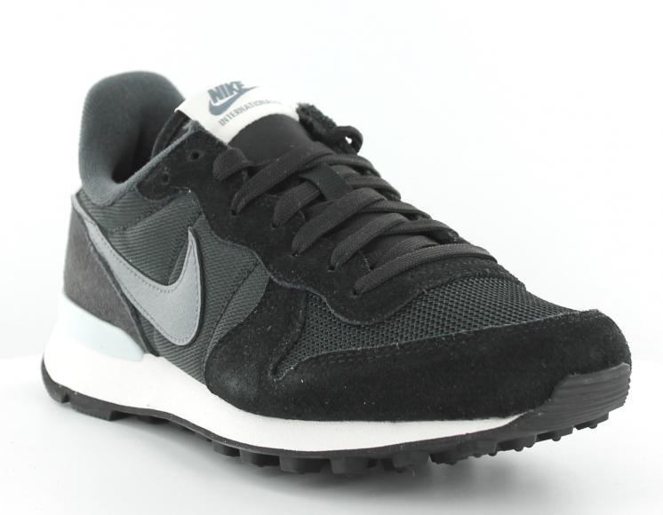 nike internationalist noire nike internationalist noire