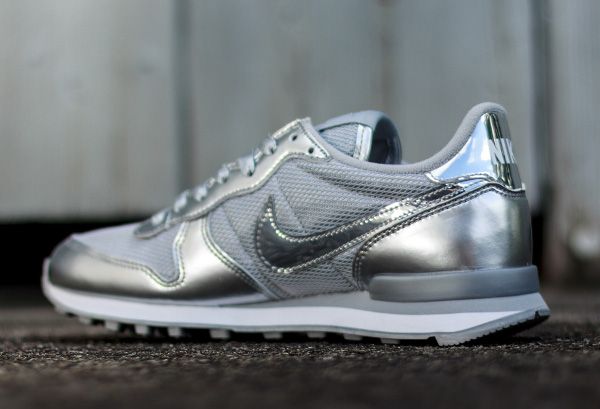 nike femme argenté